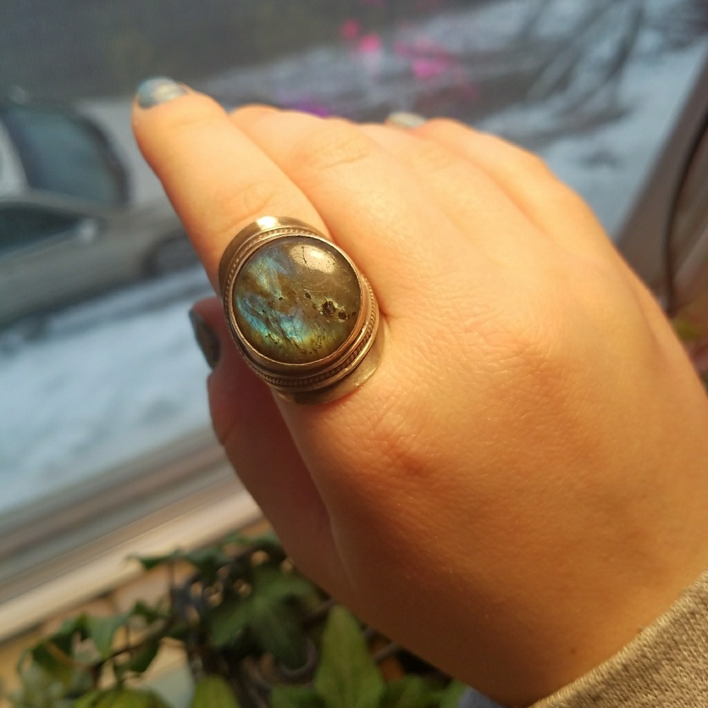 SOLD DON'T BUY Labradorite silver ring - Picture 2 of 4